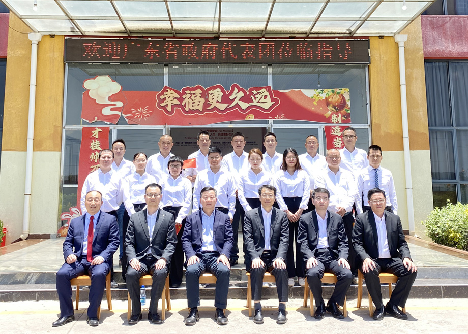 廣東省委常委、常務(wù)副省長(zhǎng)張虎率團(tuán)考察科達(dá)（肯尼亞）陶瓷